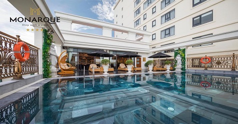 MONARQUE HOTEL