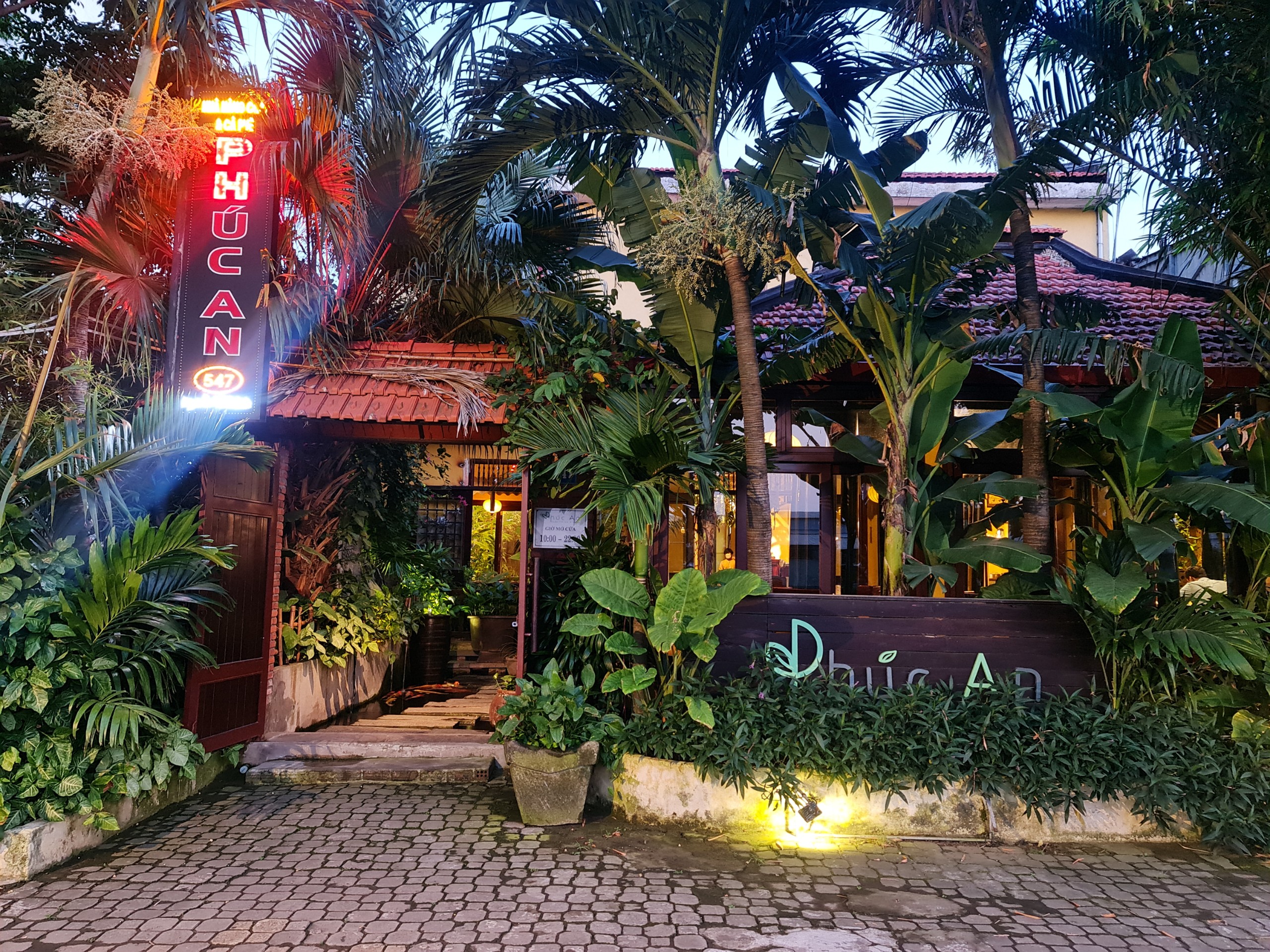 Nhà Hàng Phúc An