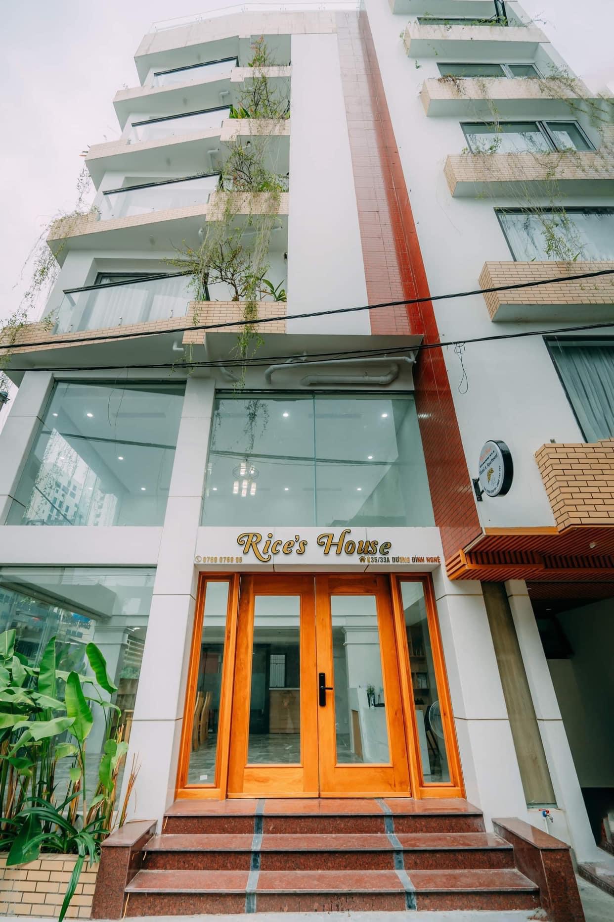 Rice’s House Hotel & Apartment